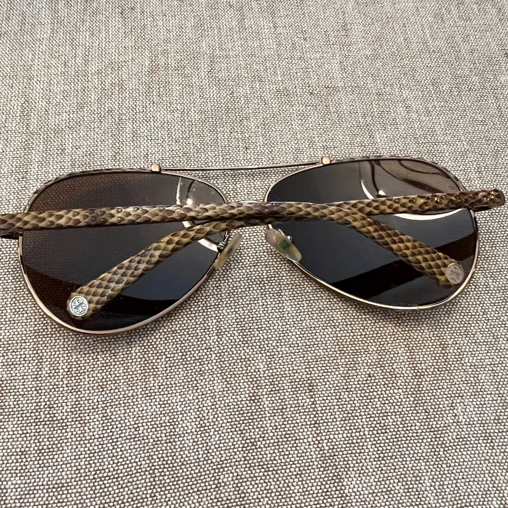 Tory Burch sunglasses  TY6021Q - Picture 8 of 11